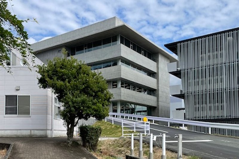 土木工学科棟新築工事に伴う道路・擁壁計画